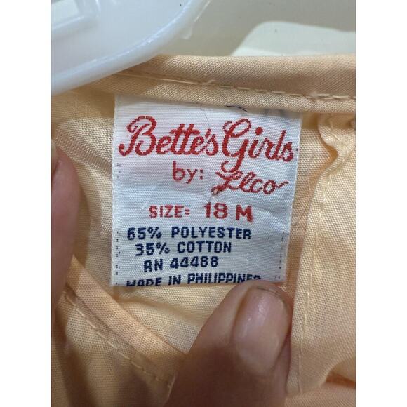 Vintage Bette's Girls Smocked Dress 18 Months Lace Trim Baby Toddler Outfit - Picture 5 of 7